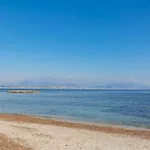 Seafront One Bedroom Apartment With A Terrasse Swimming Pool And A Parking