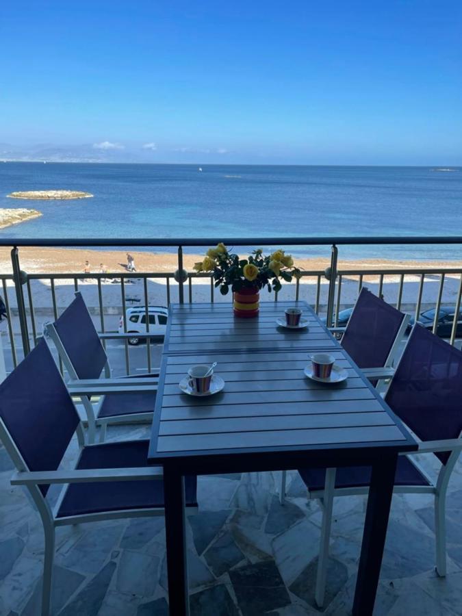 Seafront One Bedroom With A Terrasse Swimming Pool And A Parking Ferienhaus Antibes