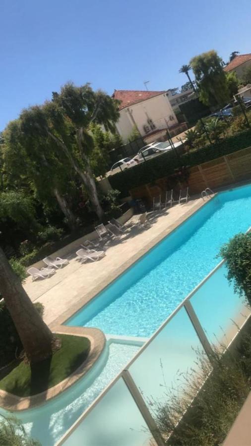 Seafront One Bedroom With A Terrasse Swimming Pool And A Parking * Antibes